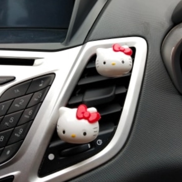 🌸SALE🌸Hello kitty cat vent air fresheners - Picture 4 of 8